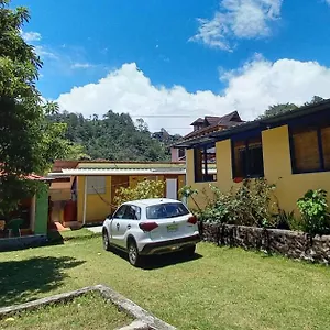 Bed and breakfast Conrado's, Las Avispas